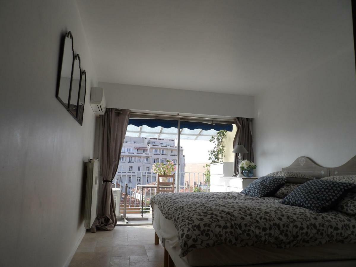 Apartamento Les Jacinthes Saint-Raphaël Exterior foto